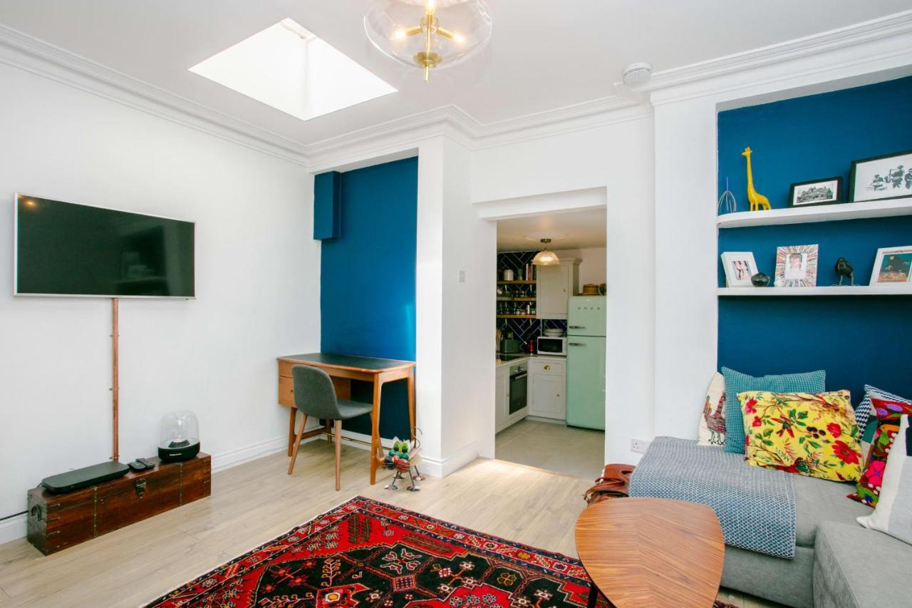 Modern Garden Apartment Camden Londra Exterior foto